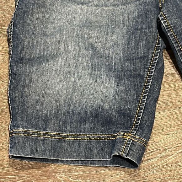 Wrangler twenty X Bermuda Jean denim shorts 7/8 - Picture 2 of 7